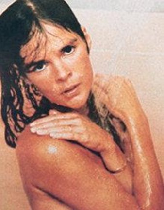 dette toledo add ali macgraw naked photo